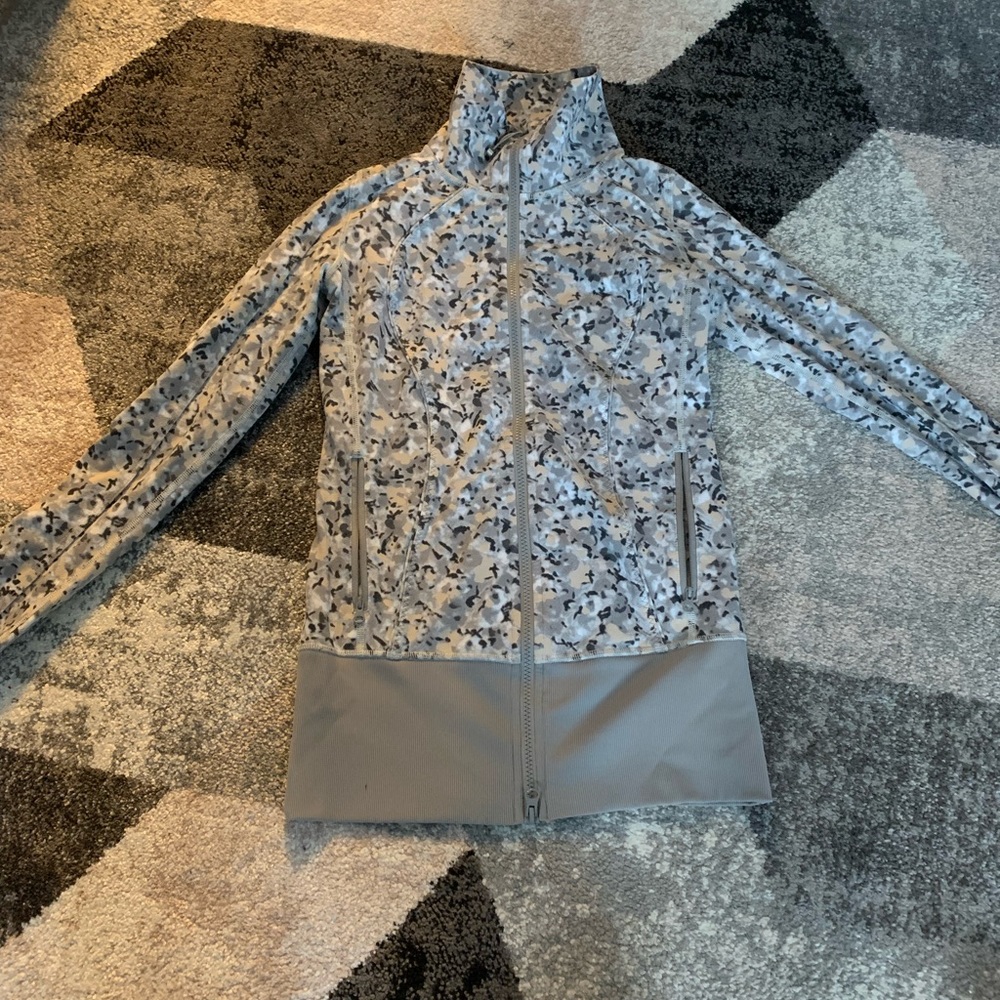 Lululemon sweater